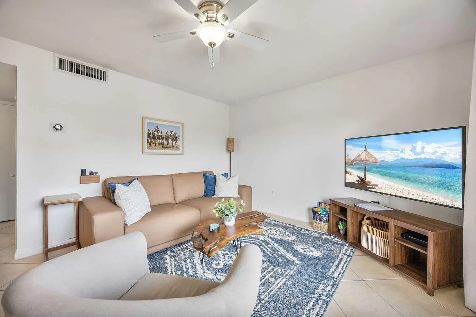 2 bed, 1.0 bath, 742 sqft, $3,870 — Photo 1
