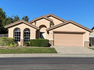 828 Stewart St, Folsom, CA 95630