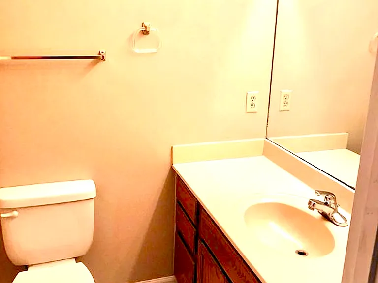 1040 Blackwell Ct #1 — Photo 12