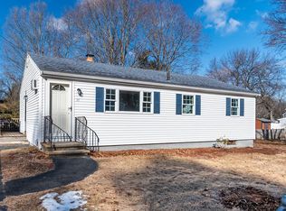 11 Charme Rd, Tewksbury, MA 01876