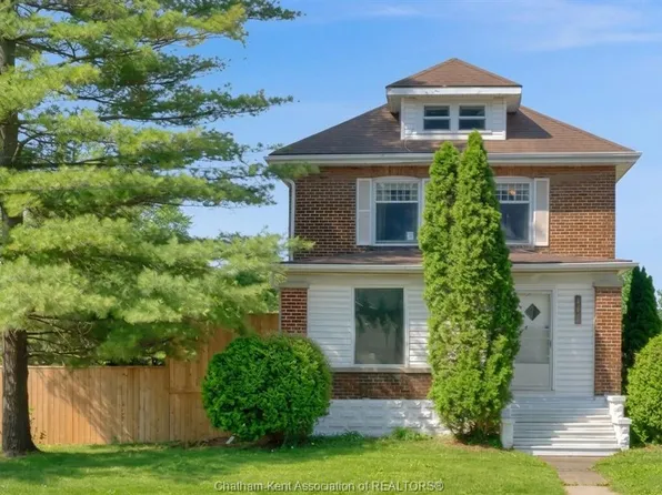 448 Queen St, Chatham Kent, ON N7M 2J3