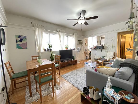 5th image of 931-35 W Cornelia Ave #B