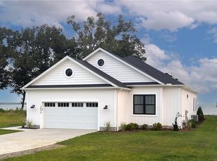 2034 Lakeside Dr, Erie, PA 16511