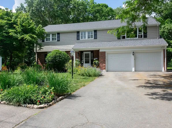 69 Oak Hill Dr, Sharon, MA 02067