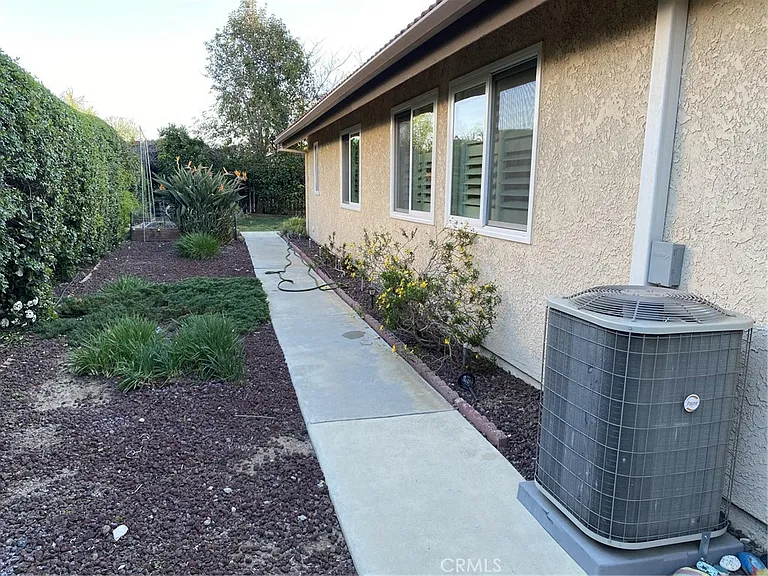 6180 Fremont Cir — Photo 32