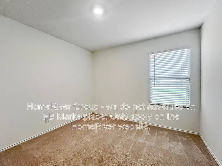 1429 Dovekie Dr — Photo 12