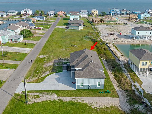 3rd image of 133 Palm Dr