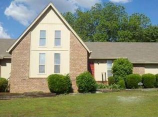 318 Wallace Rd, Jackson, TN 38305