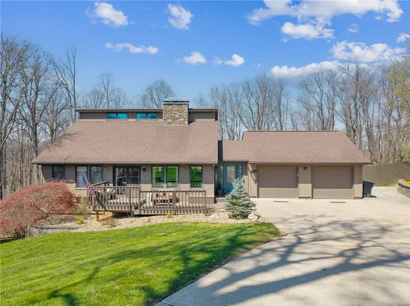 2187 Elizabeth Ct, Export, PA 15632