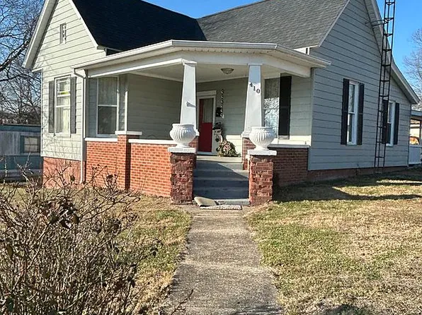 410 E Main St, Mc Leansboro, IL 62859