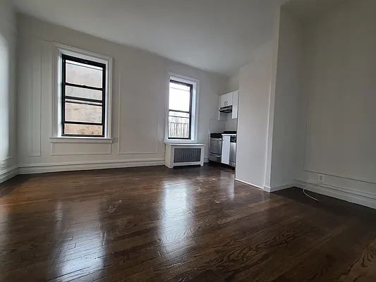 Rented by Bond New York | media 1