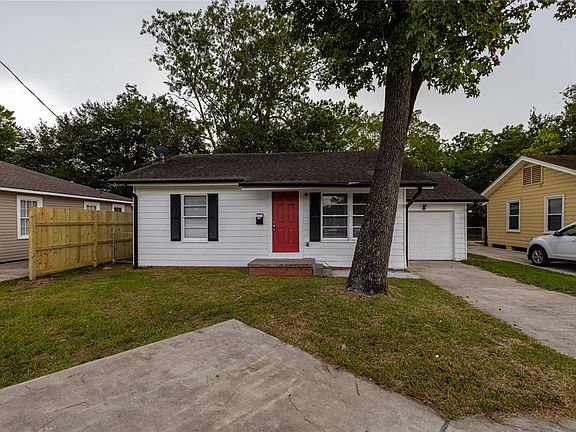 2nd image of 2705 W Lucas Dr