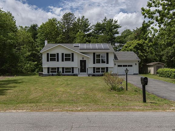 2nd image of 12 Wynnefield Dr