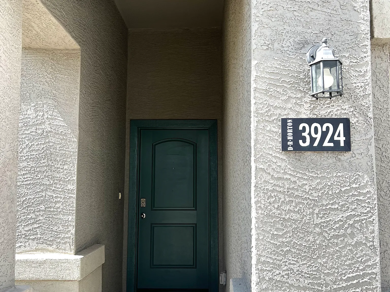 3 bed, 1249 sqft, $1,700 — Photo 3