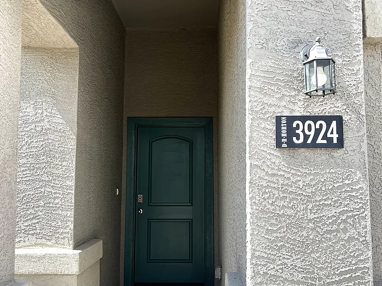 3924 N 308th Dr — Photo 3