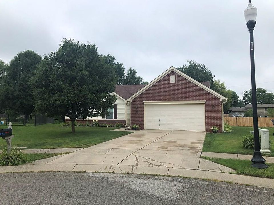 1st image of 2648 Foxbriar Pl