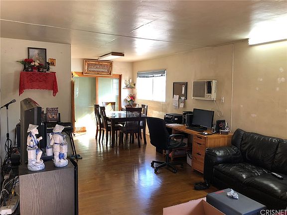 5th image of 8146 Mammoth Ave