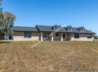 300 Merriweather Rd, Seguin, TX 78155