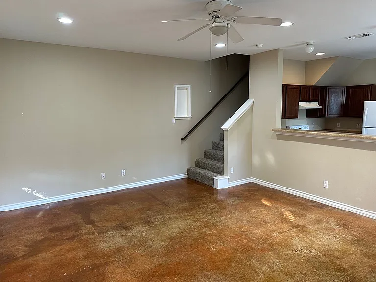 7826 Kingsbury Way — Photo 31