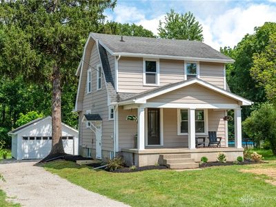 1474 S Central Dr, Beavercreek, OH, 45432