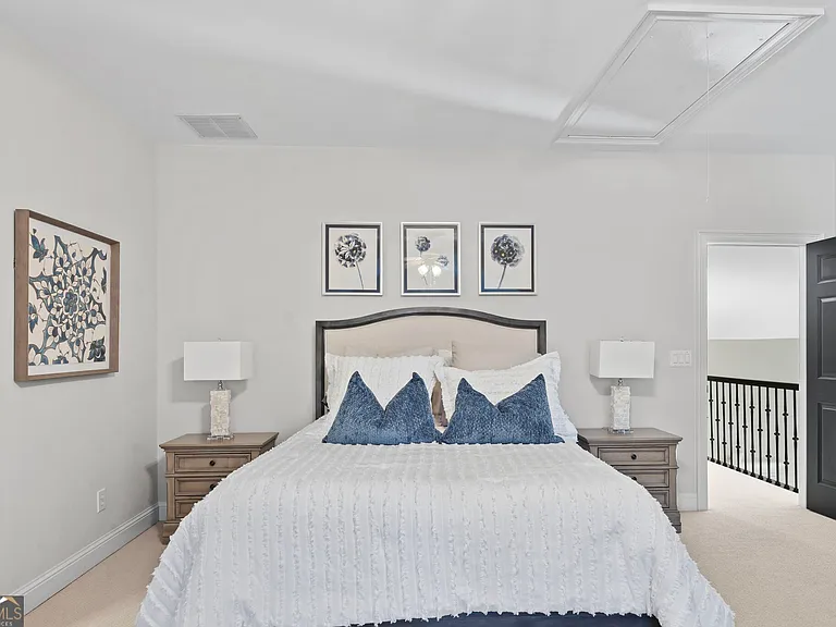 102 N Cove Dr — Photo 22