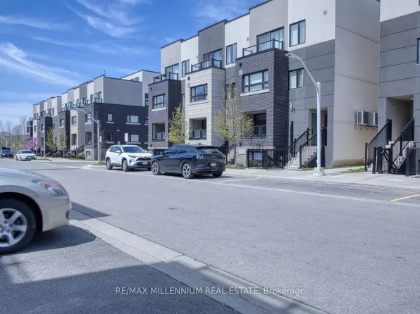 1131 Cooke Blvd #709, Burlington, ON L7T 4A8