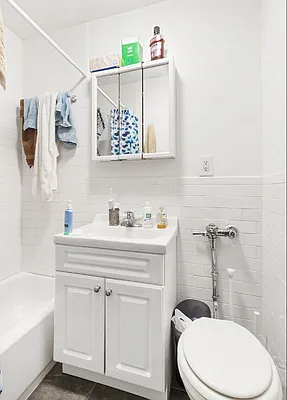 Rented by Compass | media 17