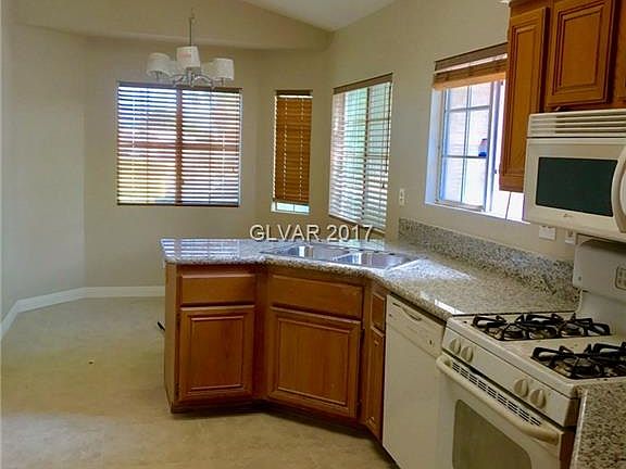 4th image of 7915 Cadenza Ln