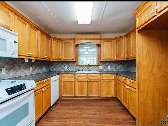 5th image of 2936 Tanglewood Dr