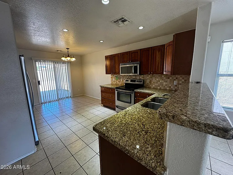 13220 W Calavar Rd — Photo 4