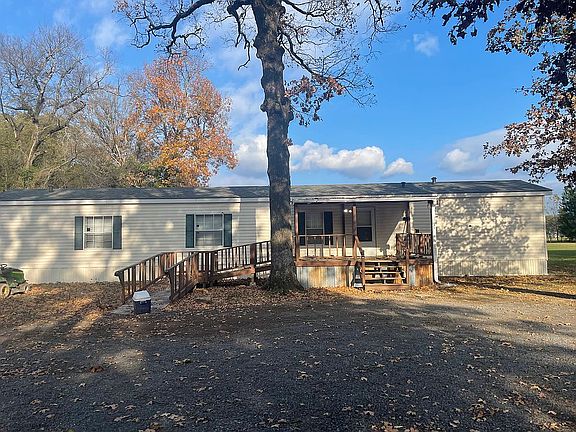 2nd image of 2377 County Road 2110