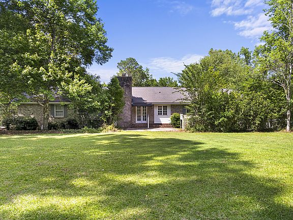 2nd image of 3093 Jackson Dr