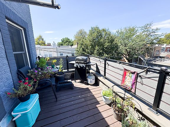 3rd image of 22-71 Crescent St #2