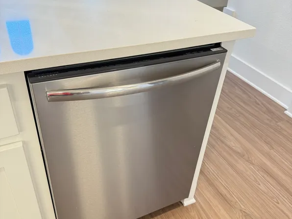 8113 Legacy Oak Dr, McKinney, TX 75071