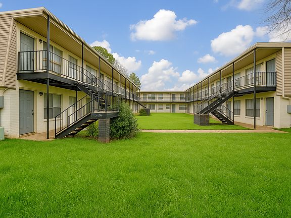 3rd image of 1761 E Raines Rd APT 8