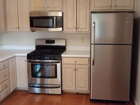 2nd. floor kitchen