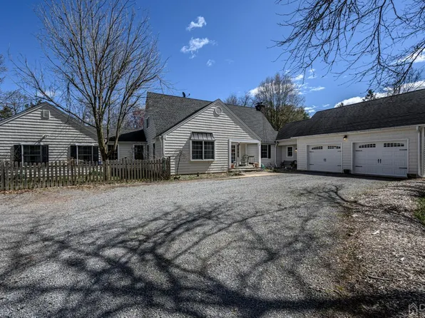 164 Old Clinton Rd, Flemington, NJ 08822