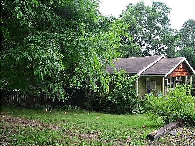 1st image of 31 Cherokee Rd