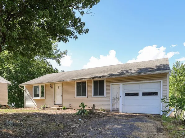 5255 Bear Rd, North Syracuse, NY 13212