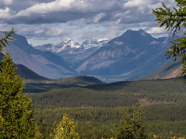 6024 Teakettle Rd, Columbia Falls, MT 59912