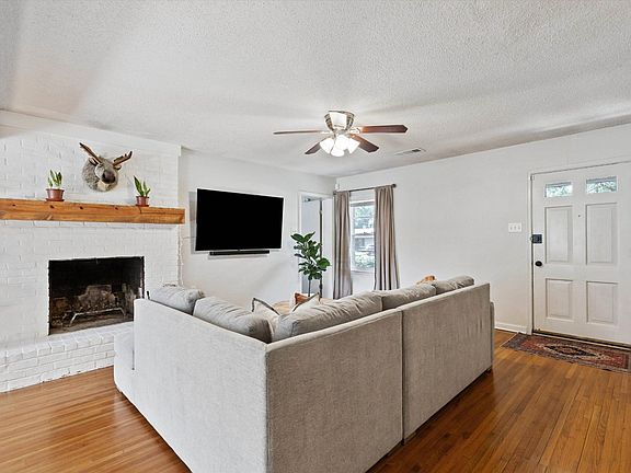 4th image of 4506 Verne Rd
