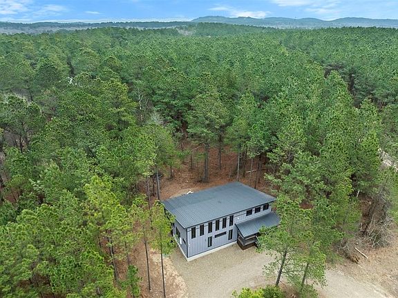 3rd image of 768 Pine Hills Rd