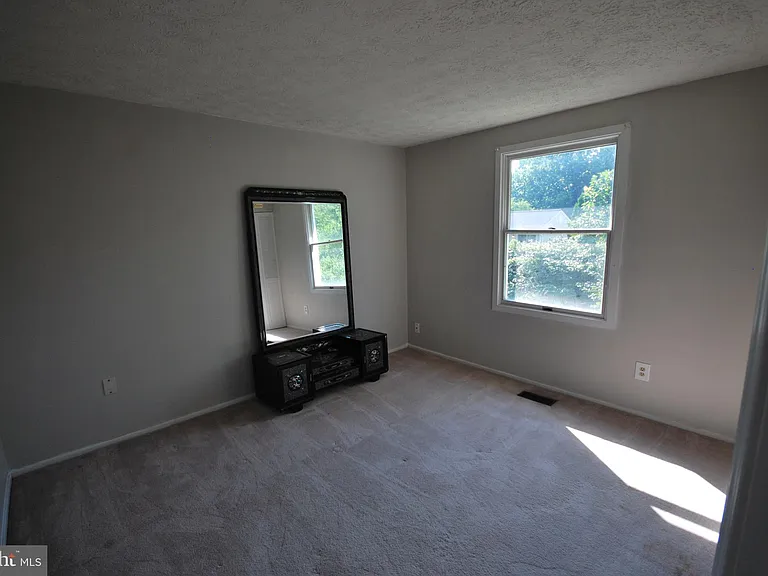 8034 Andiron Ln — Photo 6