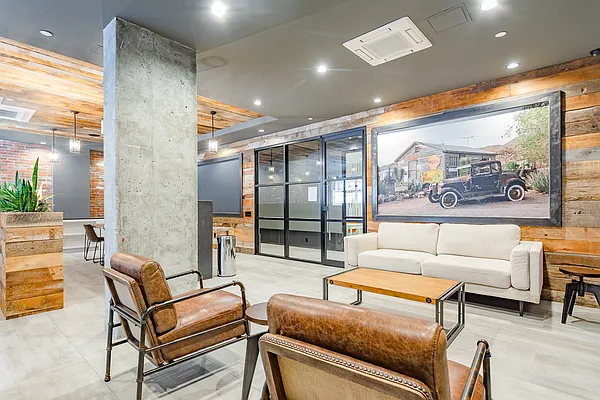 Rented by MySpaceNYC | media 48