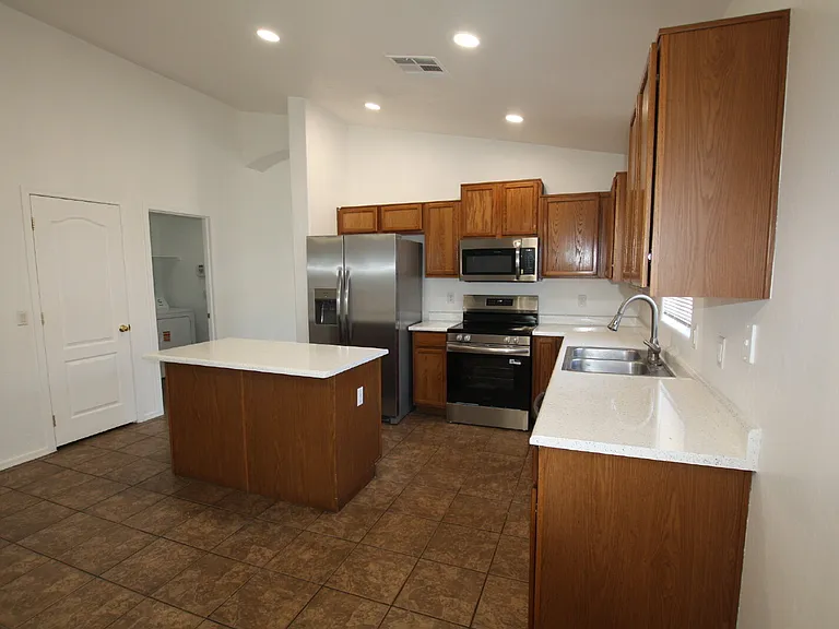 25735 W Elwood St — Photo 10