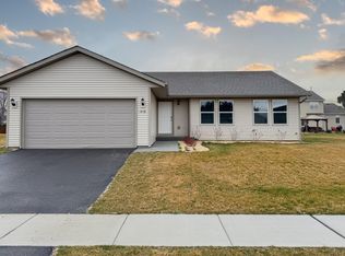 1218 Russell Rd, Belvidere, IL 61008