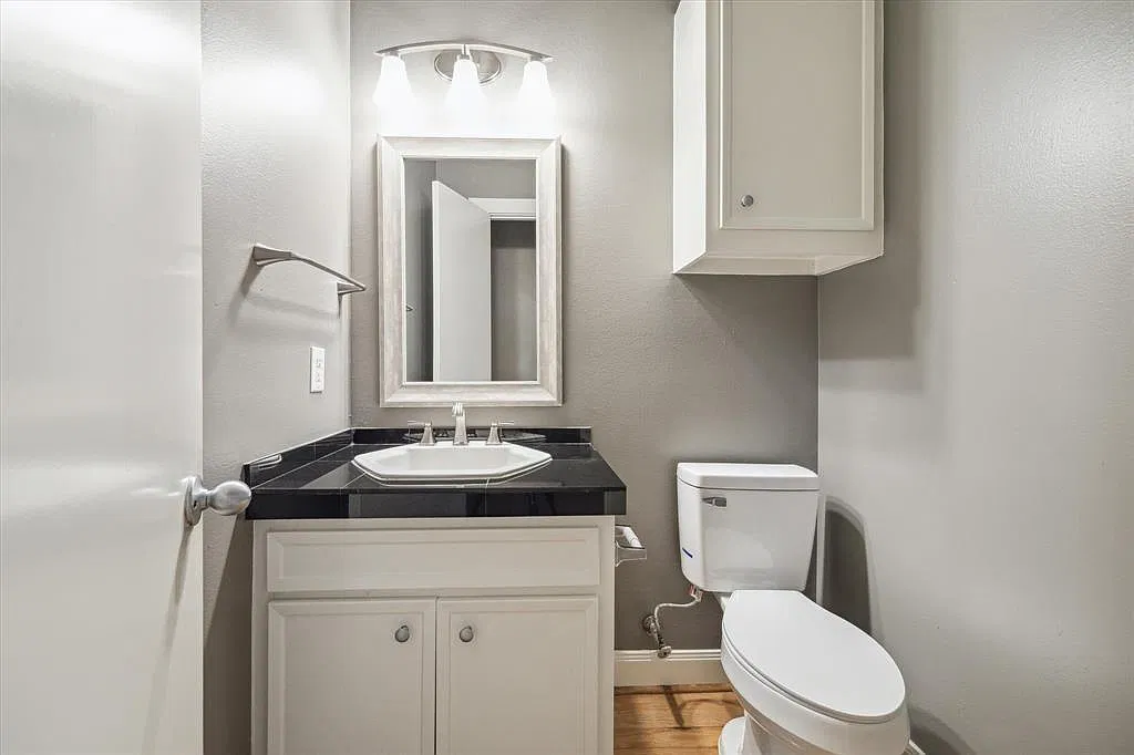 3 bed, 2.5 bath, 2656 sqft, $800 — Photo 4