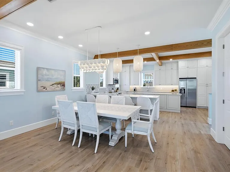 113 Aqua Ln — Photo 12