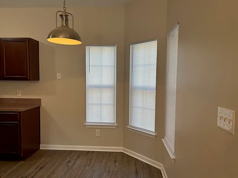 159 Coldwater Cir — Photo 9