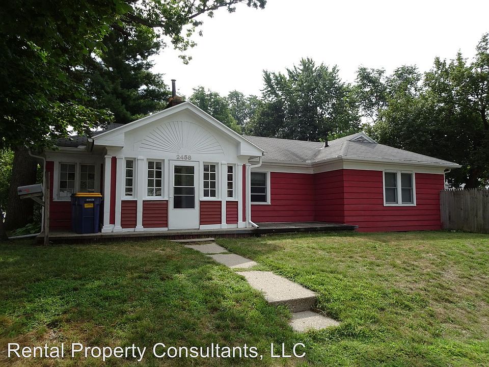 1st image of 2458 Pasadena Dr NE